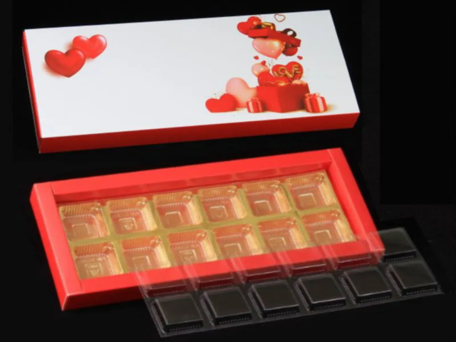 12 Cav. White Valentine Box O+T+C (Pack of 10)